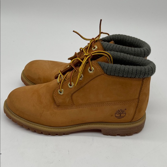 Timberland Women’s Tan Ankle Boots Size 9 - Picture 1 of 13
